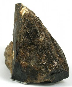 Gadolinit : Mineral mit seltenen Erden